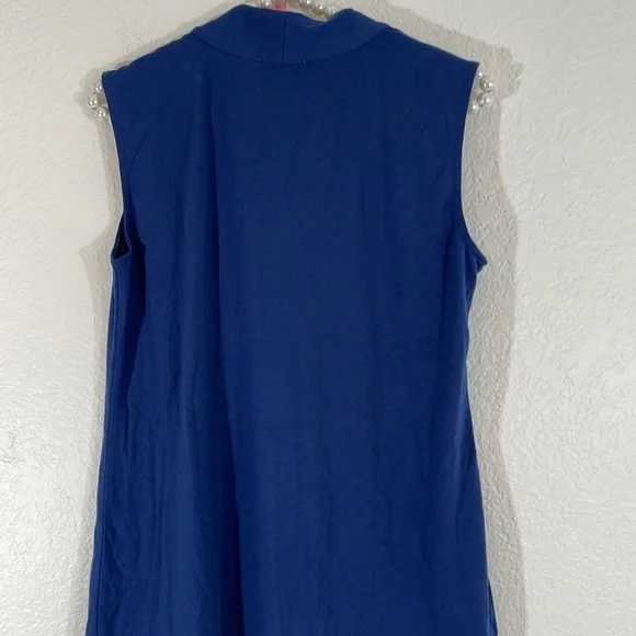 NEW YORK & COMPANY Sleeveless Knot-Front Design Blue Blouse Size Medium New - Picture 4 of 5